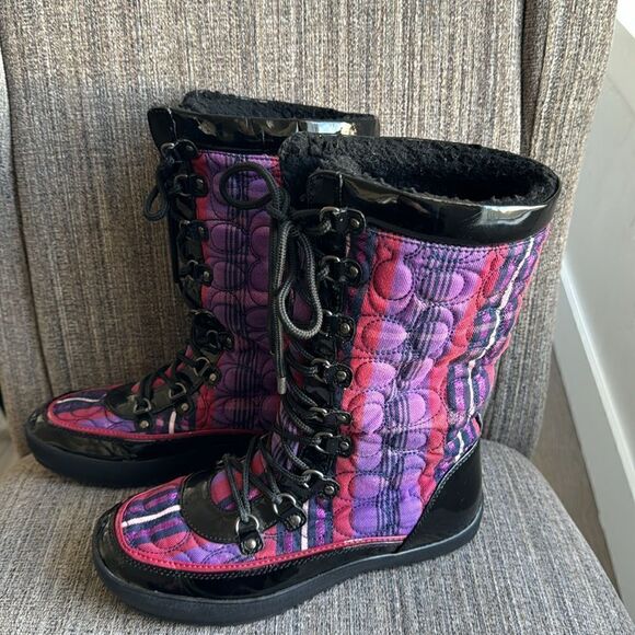 COACH Peggey Women’s Boots Mid Calf Berry Lined Textile Leather Quilted … - Picture 1 of 12